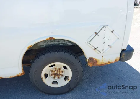 2010 GMC Savana 2500 Work Van из США, поврежденный, VIN 1GTZGFBA5A1162181